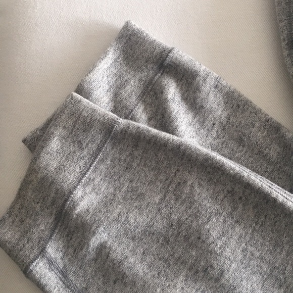 Uniqlo Sweatpants / Excelente Conditions - Picture 3 of 5